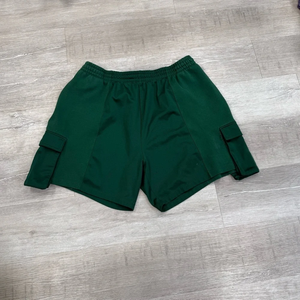 Adidas x Ivy Park Green Cargo Shorts - Size 2XL